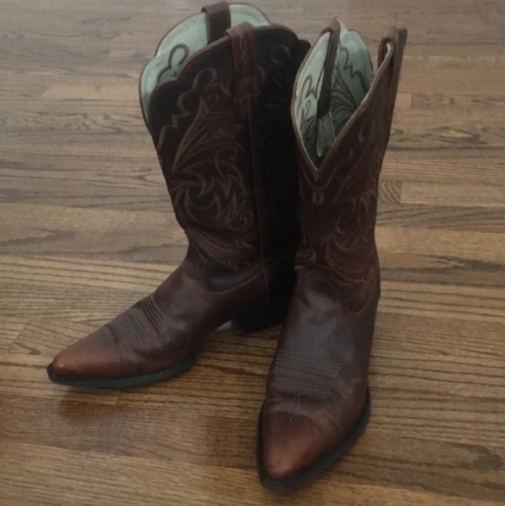 Artiat Chestnut Leather Embroidered Cowboy Boots